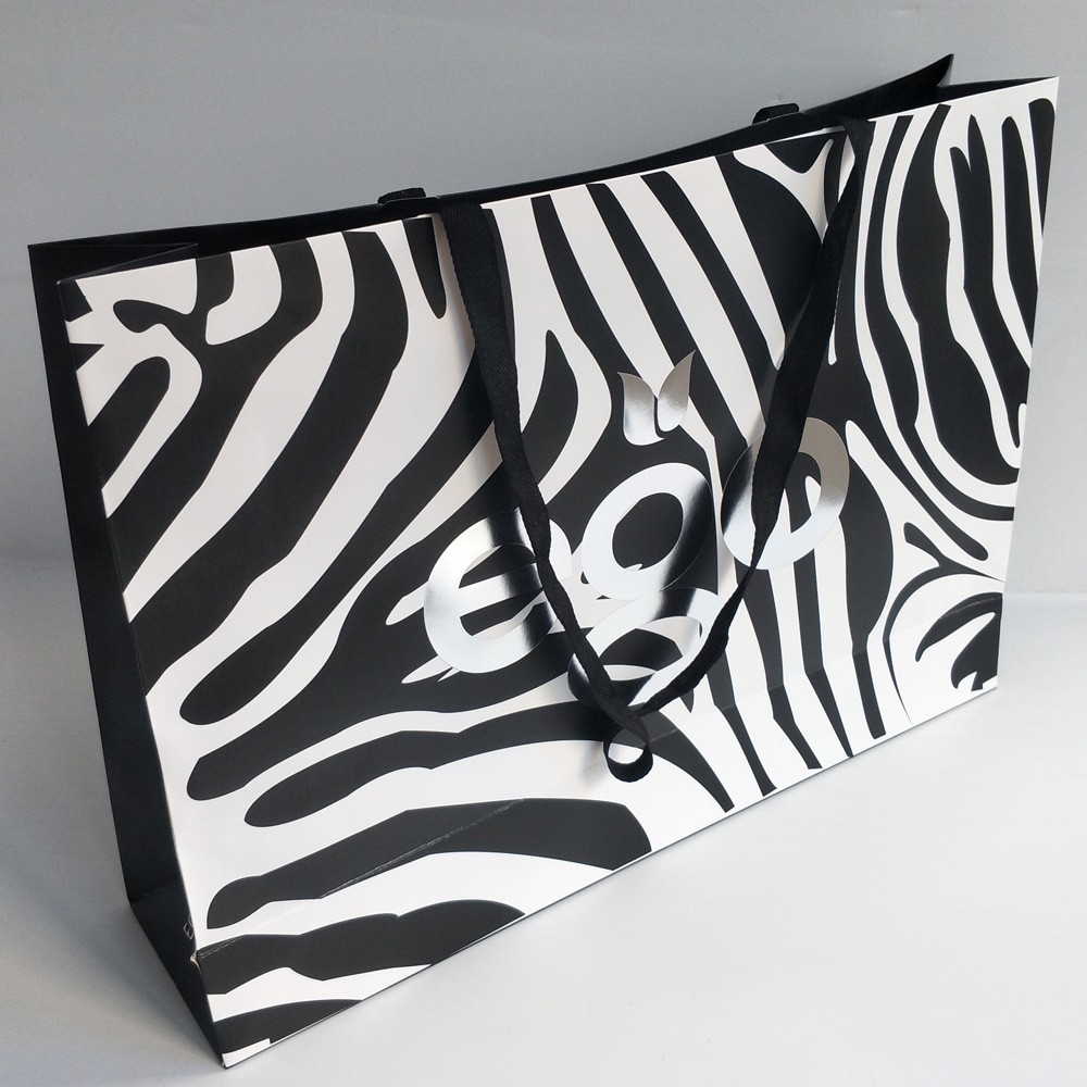 Gold foil Printed Shopping Paper Bags for Fashion Garments